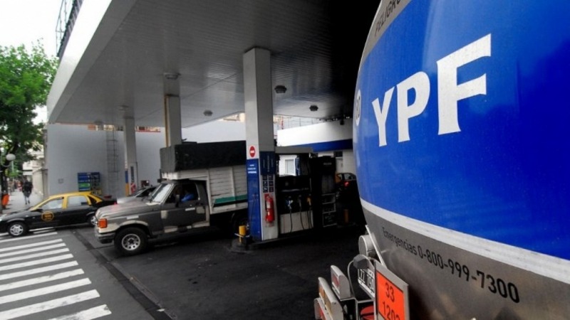 Efecto domin: YPF volvi a subir las naftas